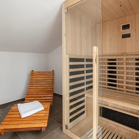 Pool & Wellness Betelgeuse Supernova Villa